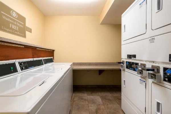 Candlewood Suites LAX Hawthorne image 19