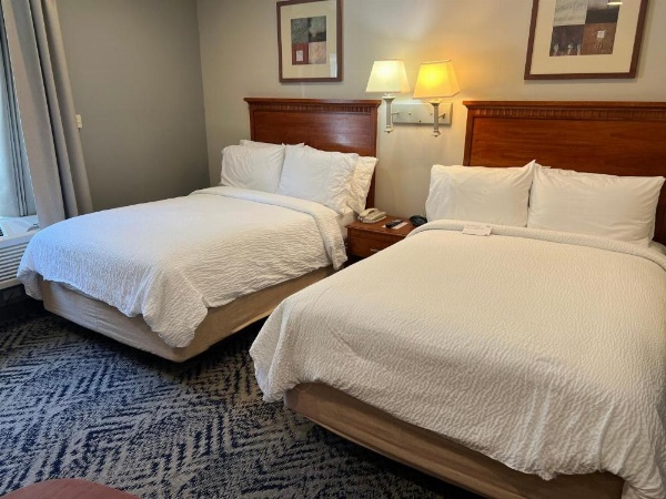 Candlewood Suites LAX Hawthorne image 8